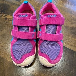 Plae See Kai Run Girls sz 2